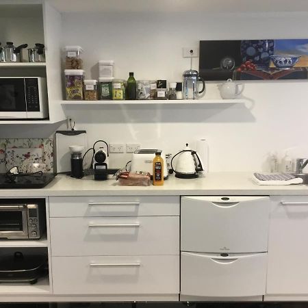 Sunny Glen Cottage Waikanae Exterior foto